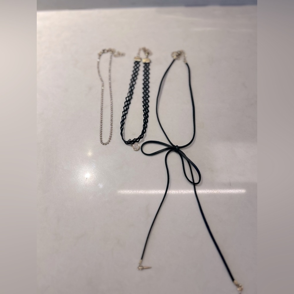 3 Pieces Choker